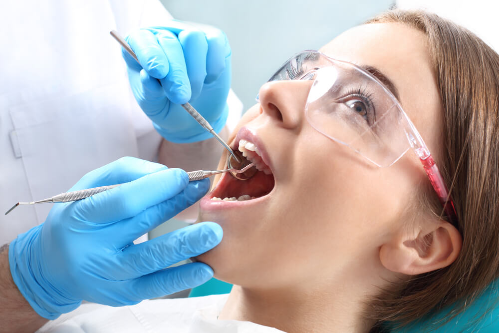 przegląd dentystyczny zębów